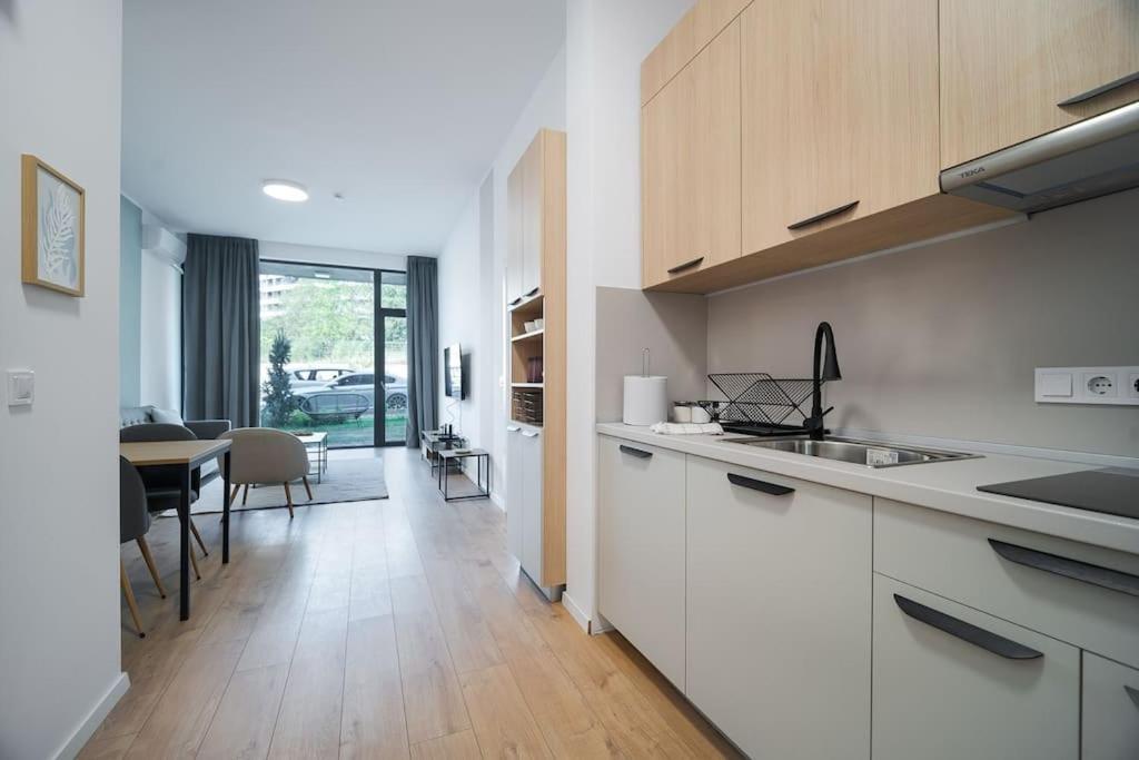 Mycampus 1 Bdrm, Stay 4, Free Parking, Garden, Self Check-In صوفيا المظهر الخارجي الصورة