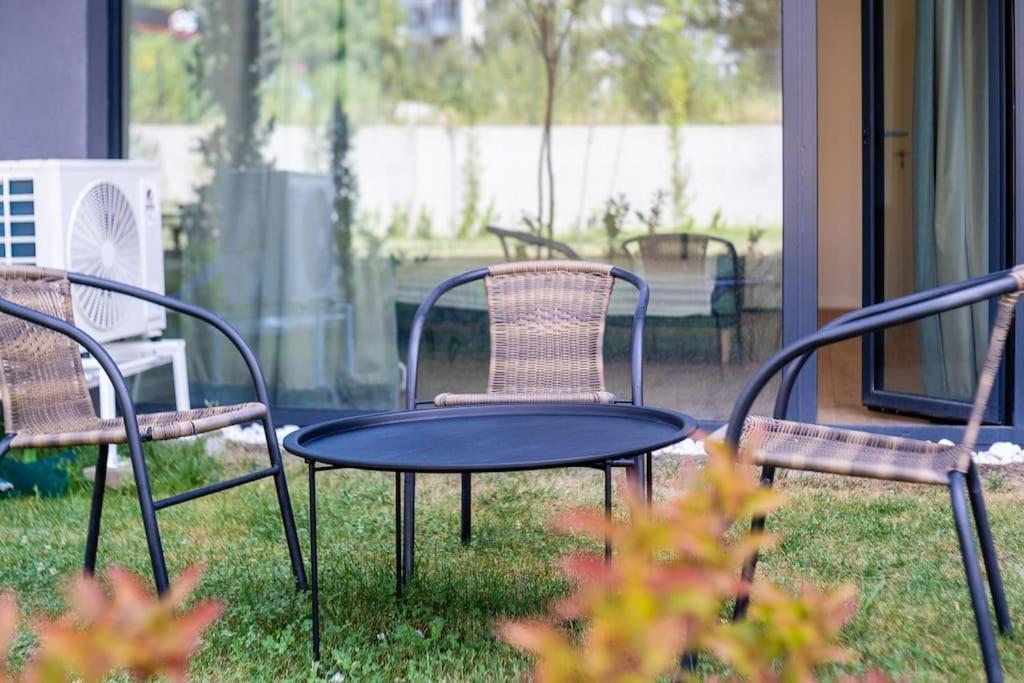 Mycampus 1 Bdrm, Stay 4, Free Parking, Garden, Self Check-In صوفيا المظهر الخارجي الصورة