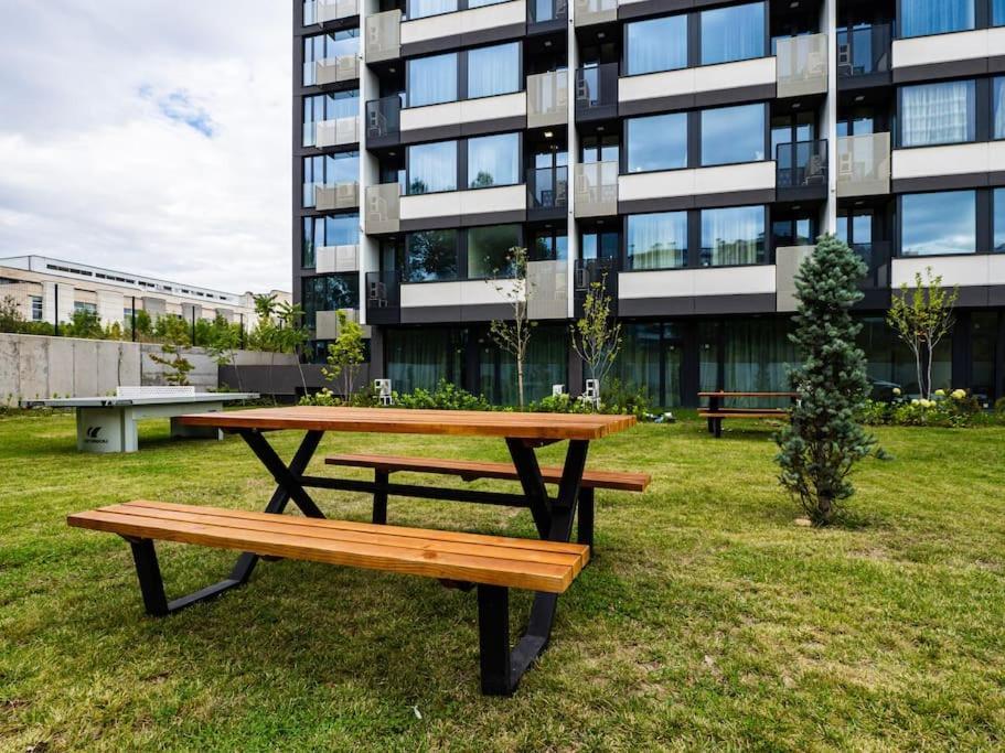 Mycampus 1 Bdrm, Stay 4, Free Parking, Garden, Self Check-In صوفيا المظهر الخارجي الصورة